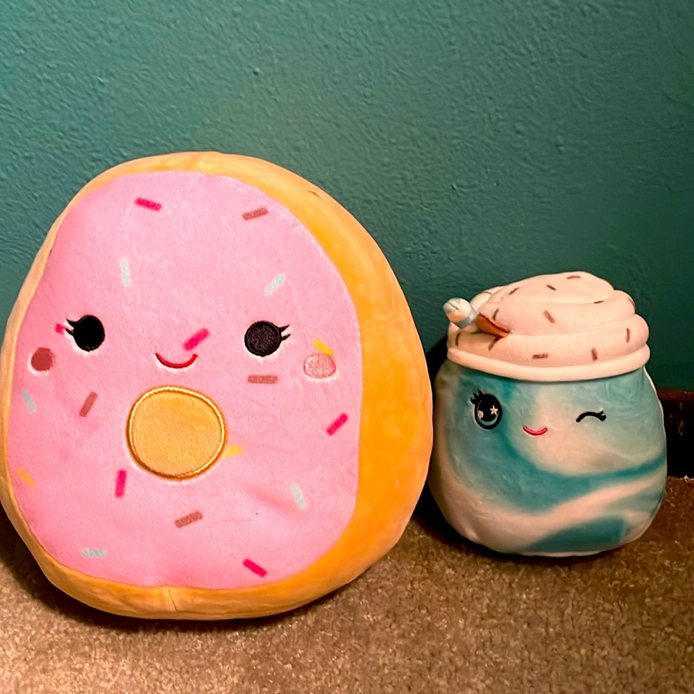 Doughnut and milkshake squishmellow